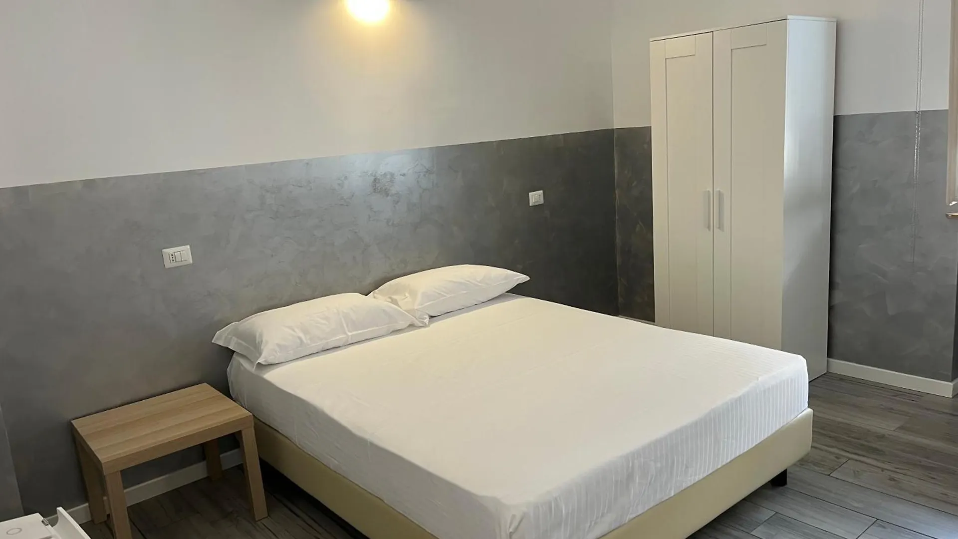 Penzion Bergamo Airport Rooms Self Check-In Itálie